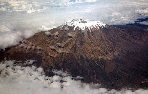 танзания, вулкан Килиманджаро (kilmanjaro)